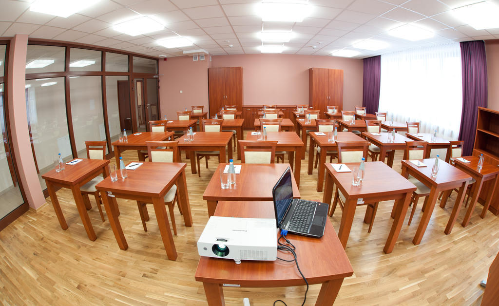 Ckm Centrum Konferencyjne Mazowsze 3*